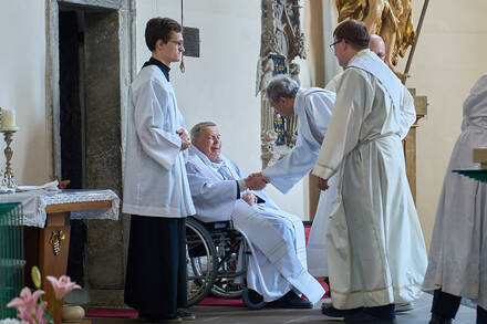 Děkujeme otci Špulákovi. Děkujeme otci Špulákovi.