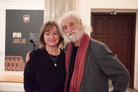 Hana Richter a fotograf Jindřich Štreit Hana Richter a fotograf Jindřich Štreit